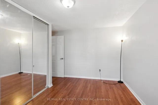 Additional image 39 of 2 Dailing Gate Unit 56