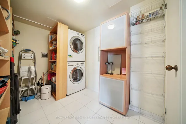 Additional image 11 of 480 Queens Quay Unit 601