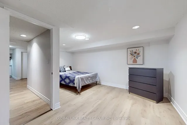 Additional image 34 of 85 Rameau Dr Unit 6