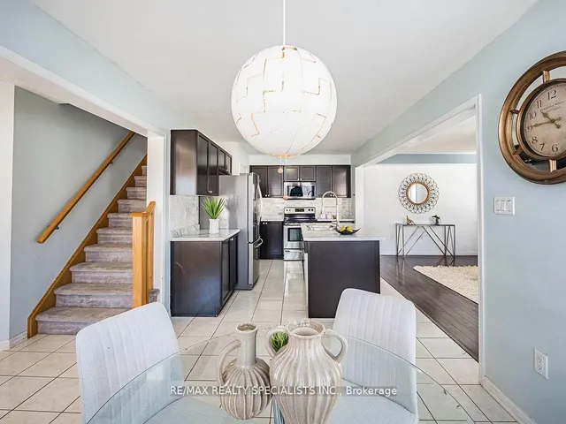 Additional image 18 of 103 Miracle Tr