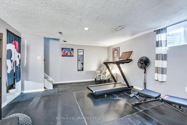 Additional image 27 of 2700 Barton St Unit 2