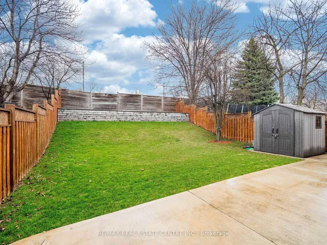 Additional image 49 of 4 Lord Simcoe Dr