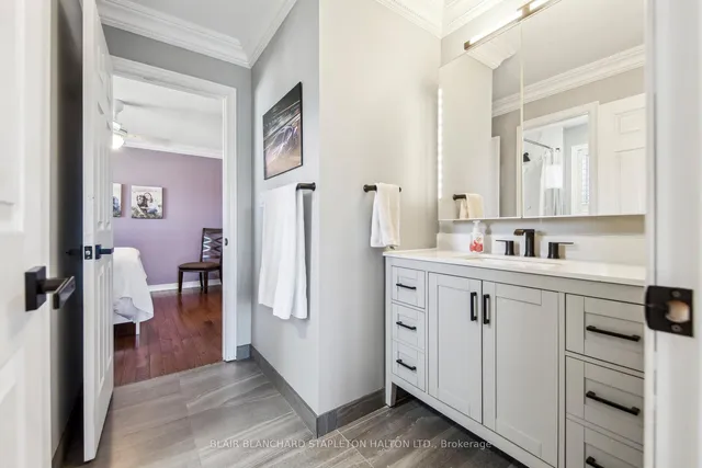 Additional image 17 of 4228 Amaletta Cres