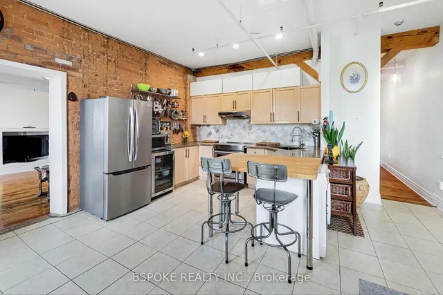 Additional image 11 of 121 Prescott Ave Unit 18