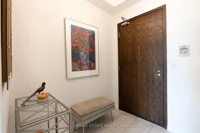 Additional image 17 of 438 Richmond St Unit 1409