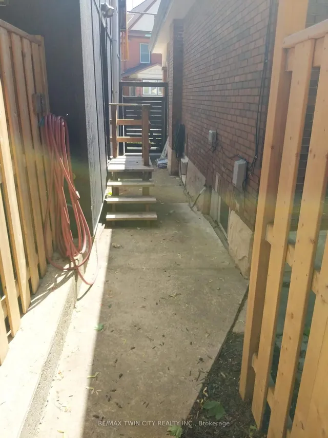 Additional image 5 of 195 Lancaster St