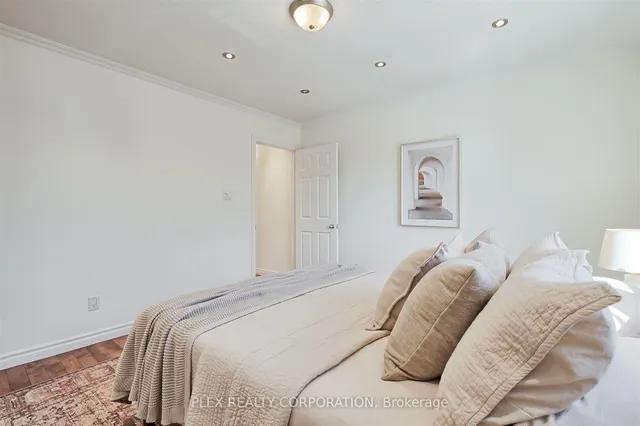 Additional image 21 of 192 Coxwell Ave