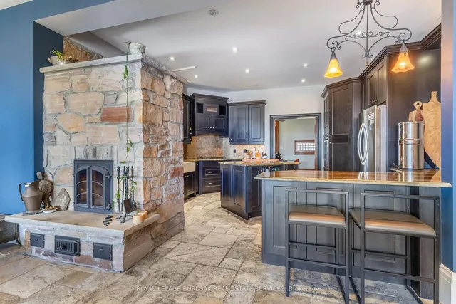 Additional image 7 of 957 Beach Blvd