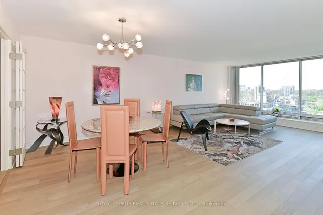 Additional image 4 of 110 Bloor St Unit 1703