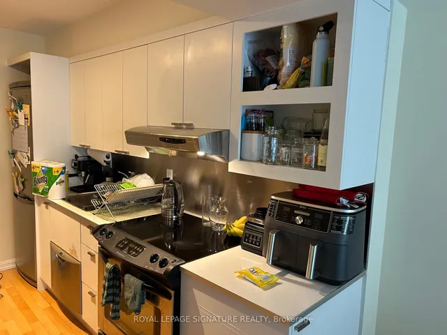 Additional image 5 of 111 Elizabeth St Unit 915