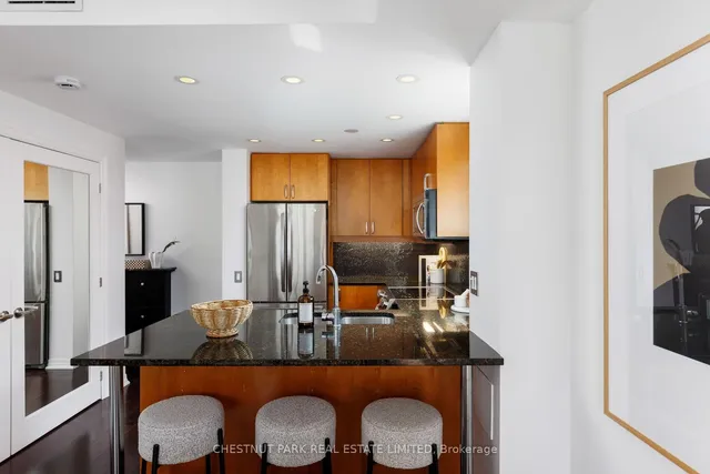 Additional image 13 of 901 Queen St Unit 228