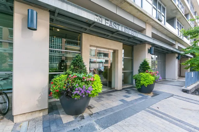 Additional image 30 of 59 East Liberty St Unit 401