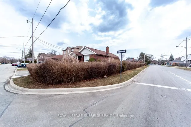 Additional image 7 of 109 Regina Ave