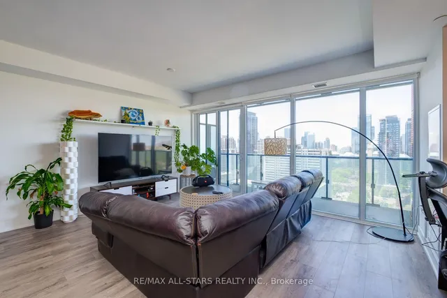 Additional image 8 of 575 Bloor St Unit 2302