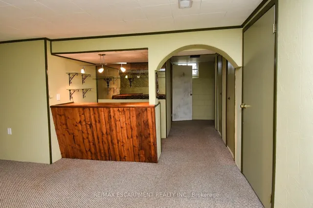 Additional image 32 of 914 Francis Rd