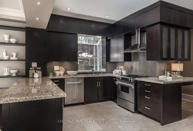 Additional image 10 of 406 Glenayr Rd