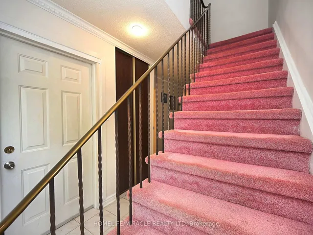 Additional image 21 of 120 Collins Cres Unit 119