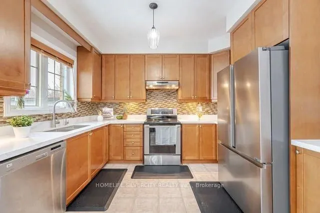 Additional image 10 of 150 Fairwood Circ