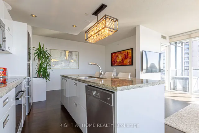 Additional image 36 of 88 Park Lawn Rd Unit 2605