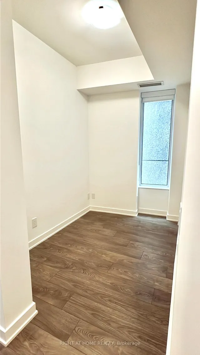 Additional image 9 of 543 Richmond St Unit 334