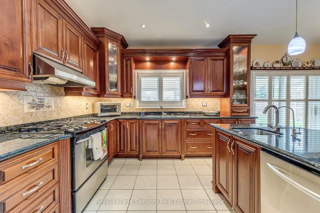 Additional image 15 of 32 Odeon St