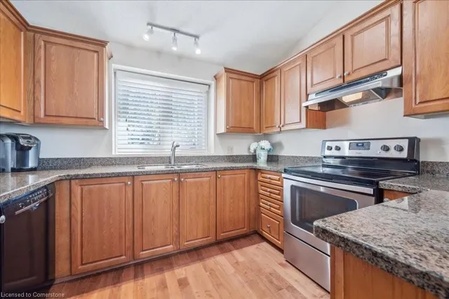 Additional image 14 of 5 Quinte Cres Unit 2