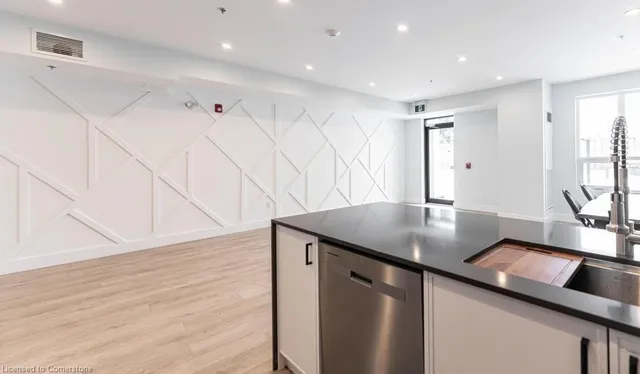 Additional image 7 of 120 Springvalley Cres Unit 404