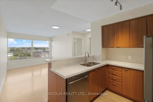 Additional image 18 of 36 Lee Centre Dr Unit 815