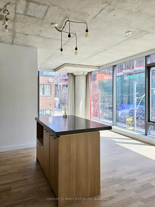 Additional image 11 of 560 King St Unit 213