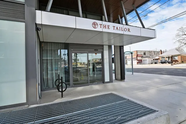 Additional image 9 of 1195 The Queensway N/A Unit 908