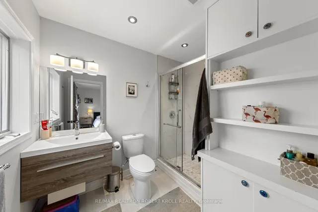 Additional image 27 of 37 Johnston Ave