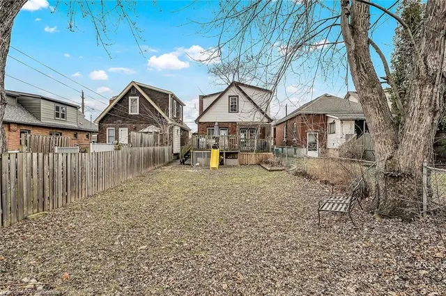 Additional image 36 of 264 Ottawa St