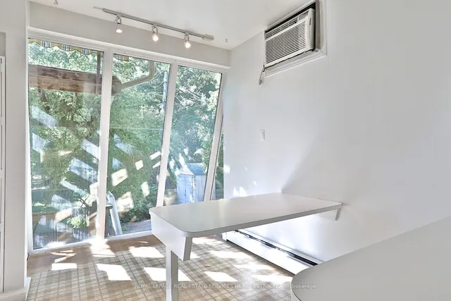 Additional image 9 of 7 Burnham Rd