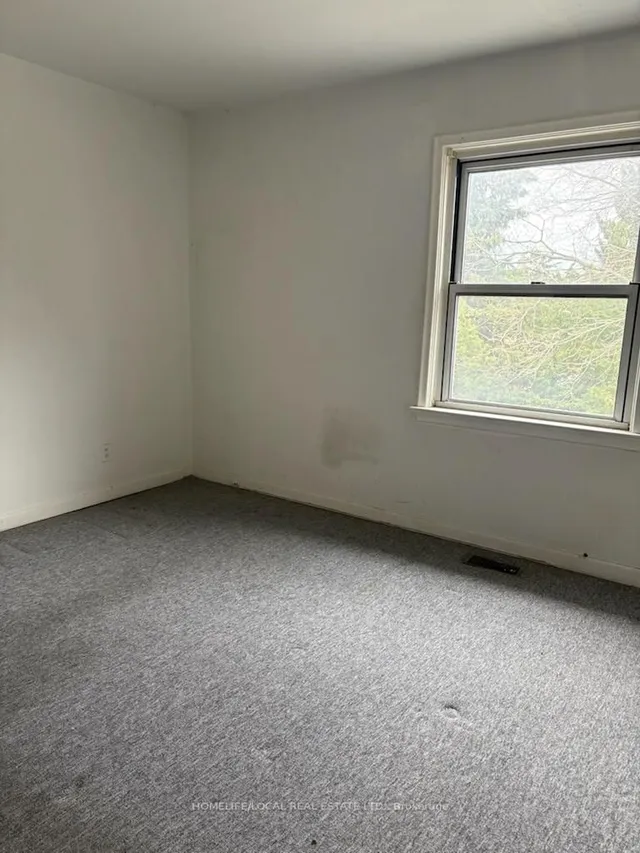 Additional image 7 of 241 Eileen Ave