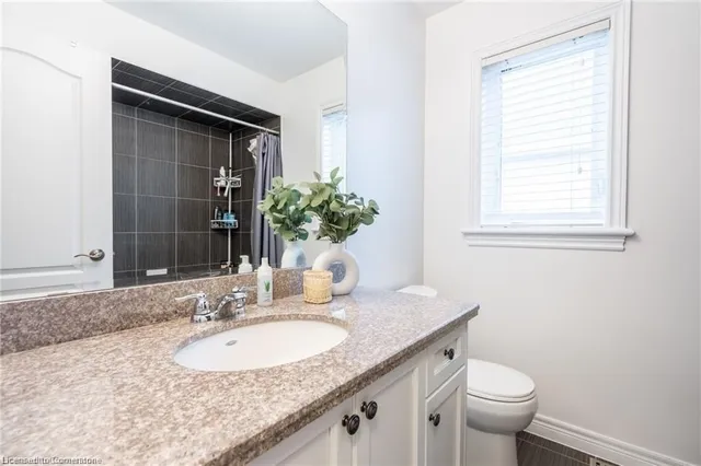 Additional image 28 of 19 Hazelton Ave