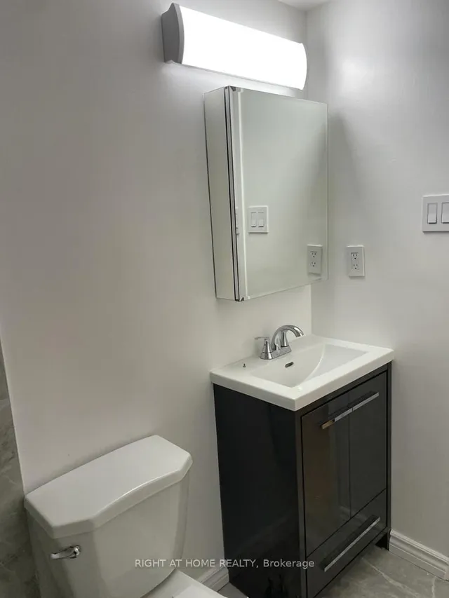 Additional image 10 of 10 Tapscott Rd Unit 602