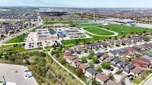 Additional image 50 of 77 Loons Call Cres