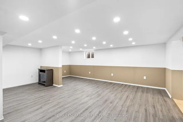 Additional image 35 of 8 Northcliffe Ave