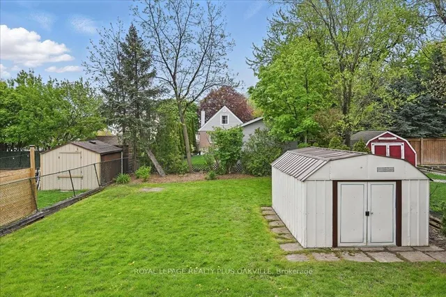 Additional image 14 of 361 East 23rd St