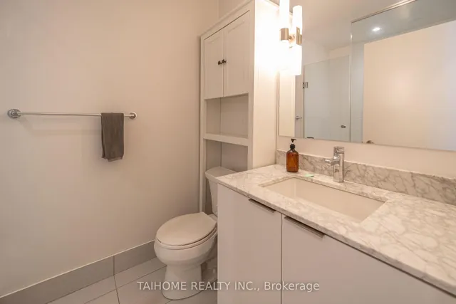 Additional image 17 of 955 Bay St Unit 307