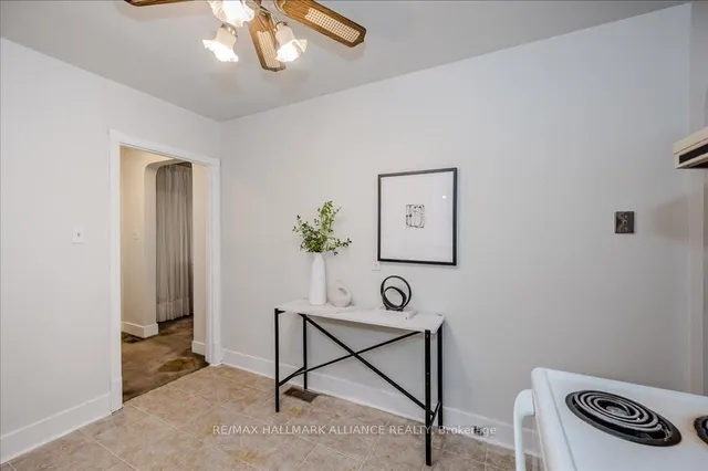 Additional image 16 of 49 Parker Ave