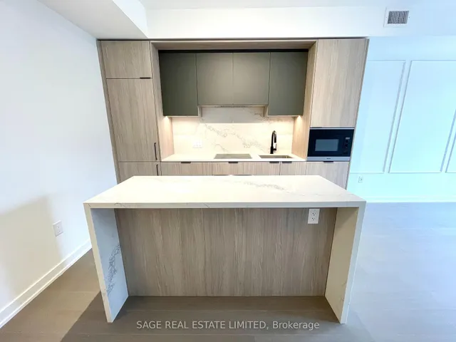 Additional image 10 of 123 Portland St Unit 703