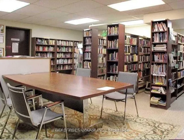 Additional image 10 of 33 Harbour Sq Unit 3019