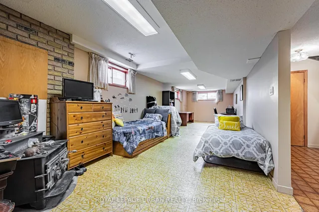 Additional image 29 of 66 Aura Lea Blvd