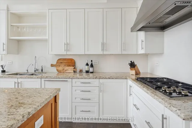 Additional image 24 of 183 Wellington St Unit 2505