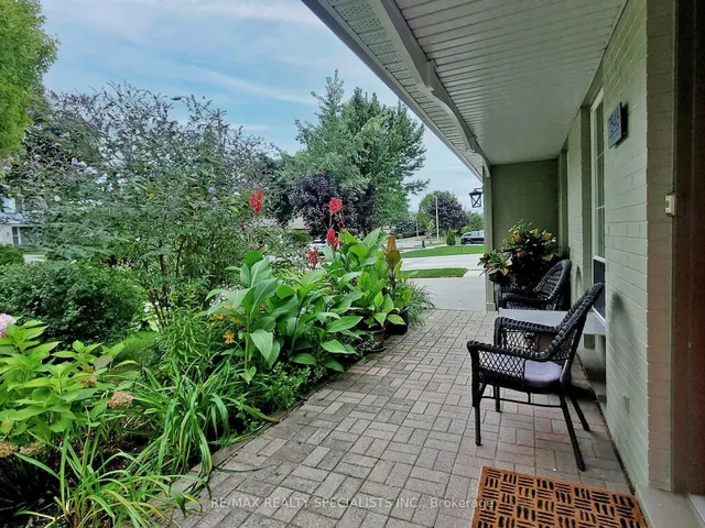 Additional image 4 of 1846 Steepbank Cres