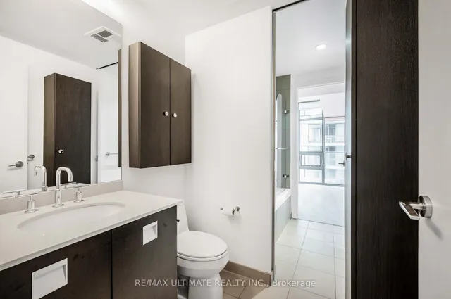 Additional image 18 of 33 Charles St Unit 3808