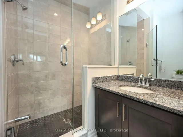 Additional image 42 of 1454 Everest Cres