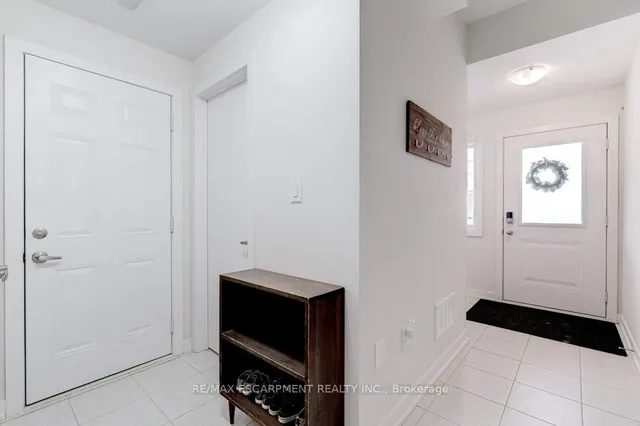 Additional image 3 of 590 North Service Rd Unit 74