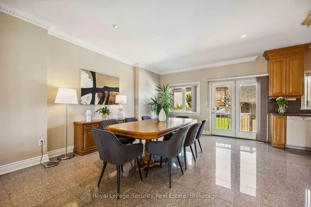 Additional image 9 of 1006 Briar Hill Ave